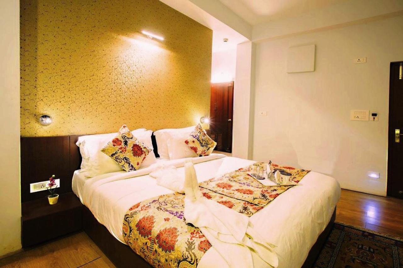The Golden Crest Hotel Gangtok